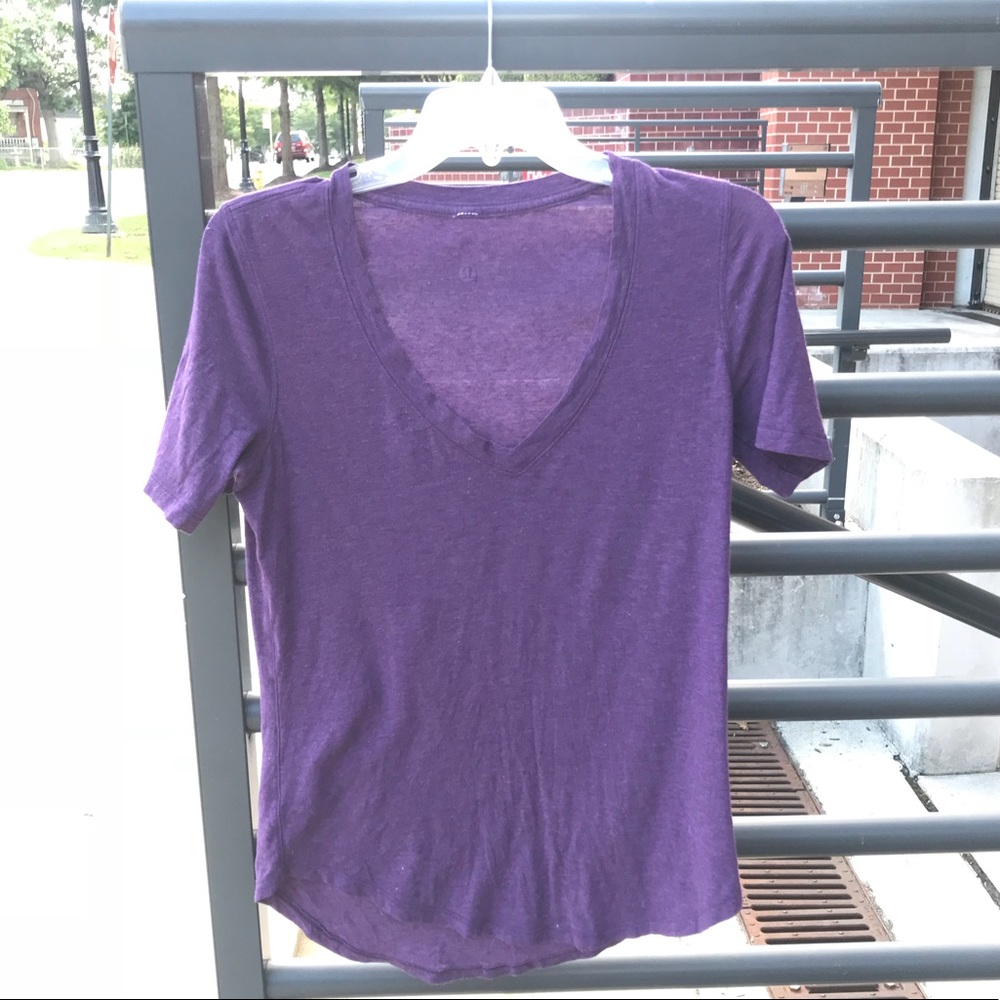 Lululemon v neck cotton tee